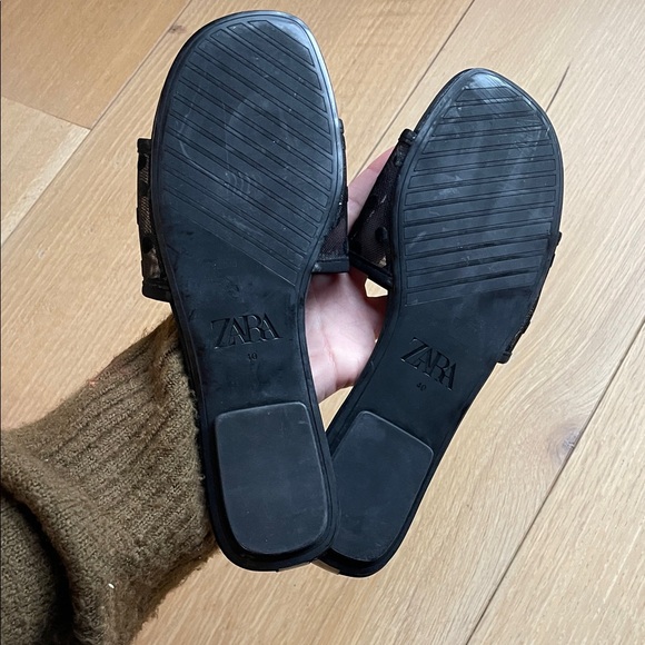 Zara Black Polka Dot Slide Sandals never worn - Picture 3 of 3